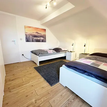 Nice, Fully Equipped Lägenhet Gießen